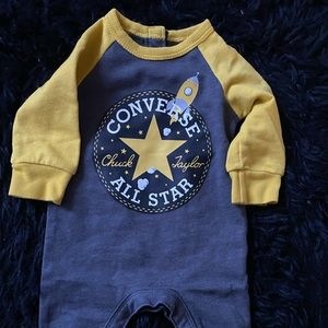 Converse baby outfit